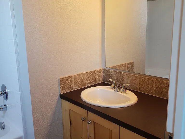 1452 N Allumbaugh St — Photo 10