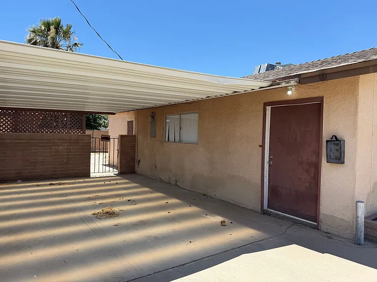 29205 Exeter St — Photo 77