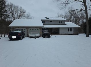 4069 Mechanic Rd, Hillsdale, MI 49242