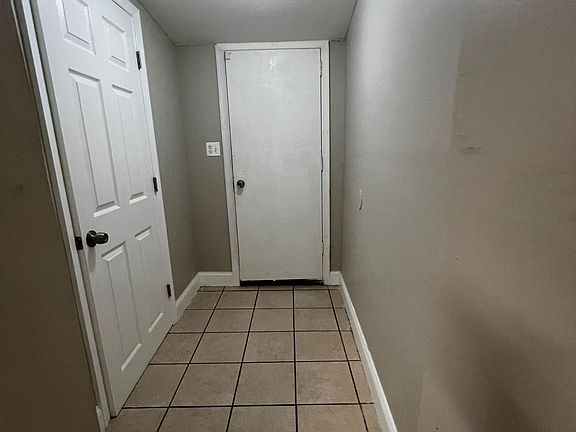 2nd image of 69 E Collom St #69-71-73