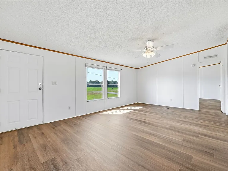 1385 Live Oak Rd — Photo 30