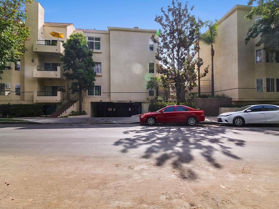 1st image of 4520 Sylmar Ave #304