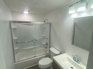 837 Hollins St APT 1B, Baltimore, MD 21201