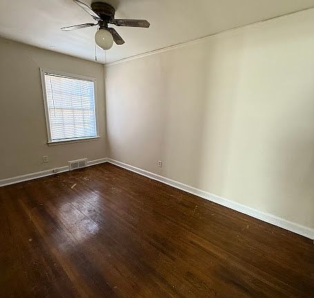 5th image of 756 Houston St