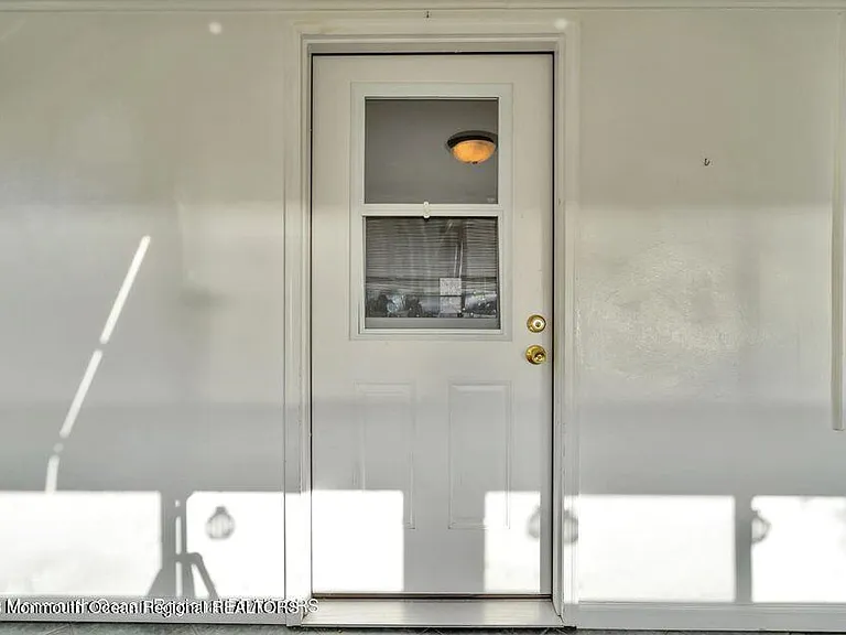 1708 Lake Dr — Photo 54