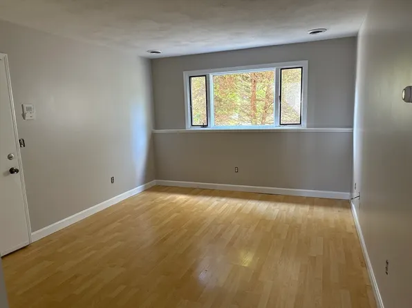 50 Clark St APT 19, Fall River, MA 02720