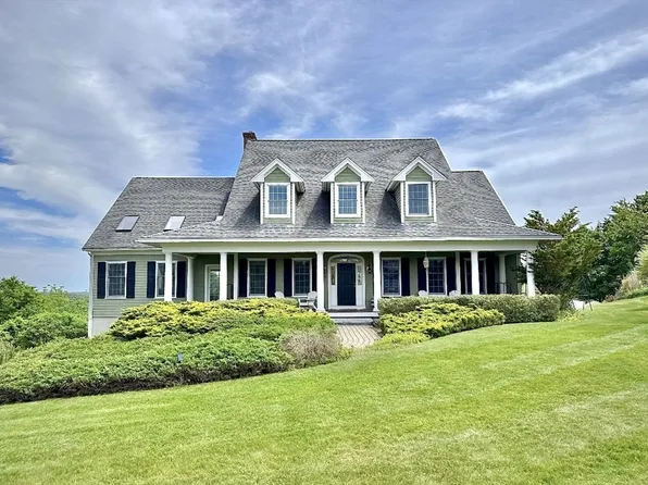 63 Skyfields Dr, Groton, MA 01450