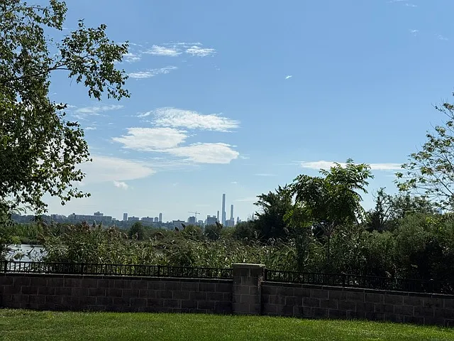 1 bed, $2,000 — Photo 4
