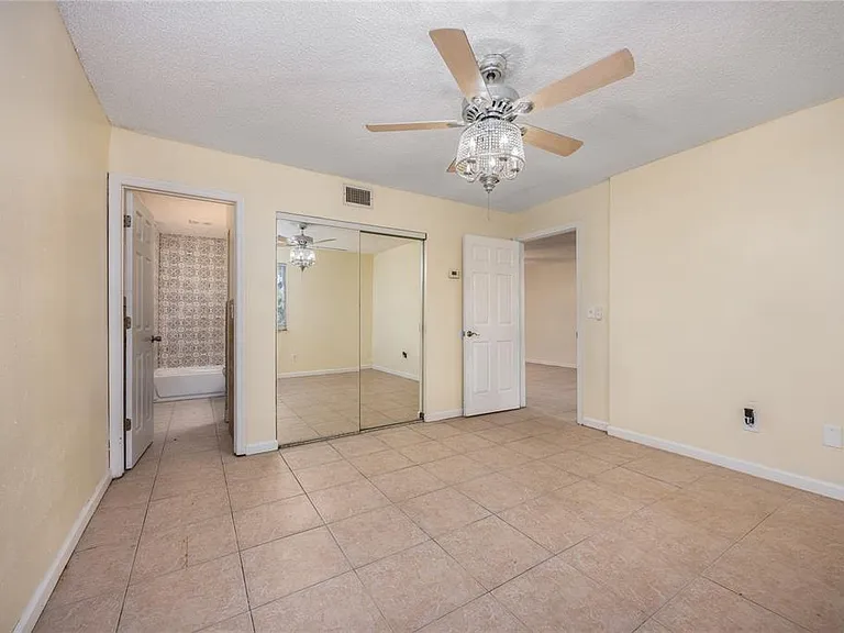 6519 W Newberry Rd #1004 — Photo 12
