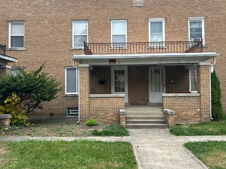 290 Liberty St #13 — Photo 1