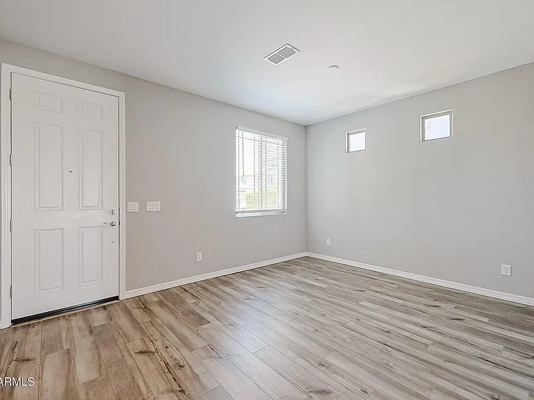 9018 W San Miguel Ave — Photo 7