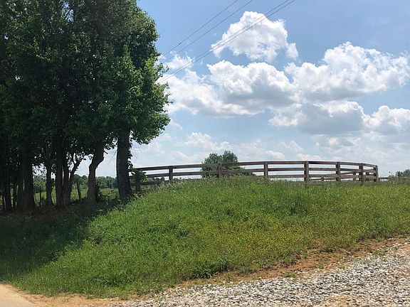 2nd image of 2205 Patterson Rd