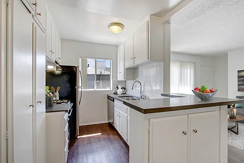 2477 Sawtelle Blvd Photo 1