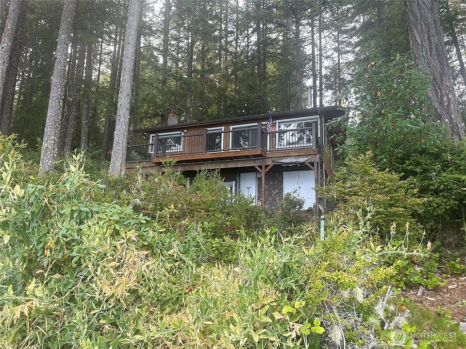 2nd image of 461 Pleasant Harbor Road