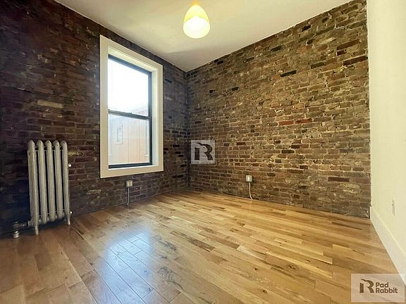 4th image of 716 Jefferson Ave APT 5B