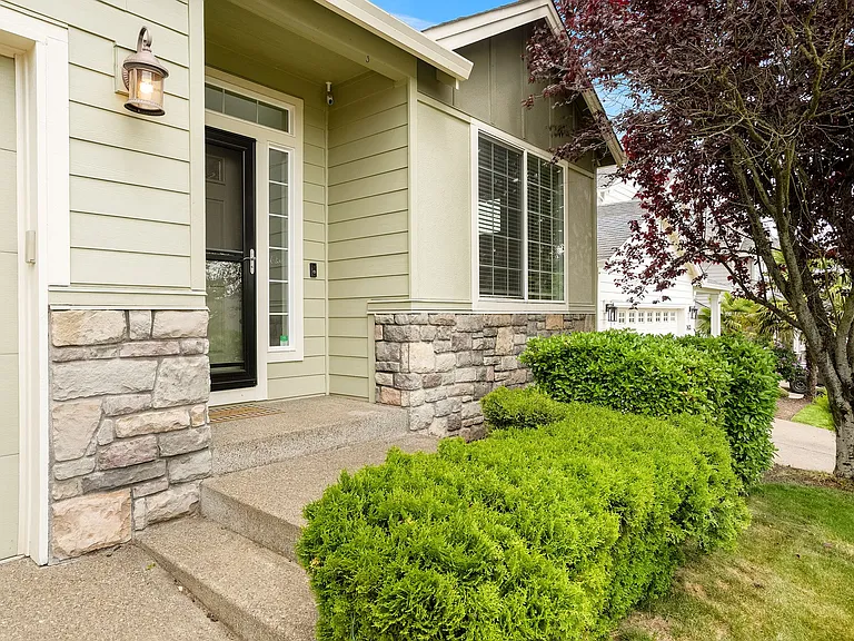 2643 Andrew Ave NW — Photo 3