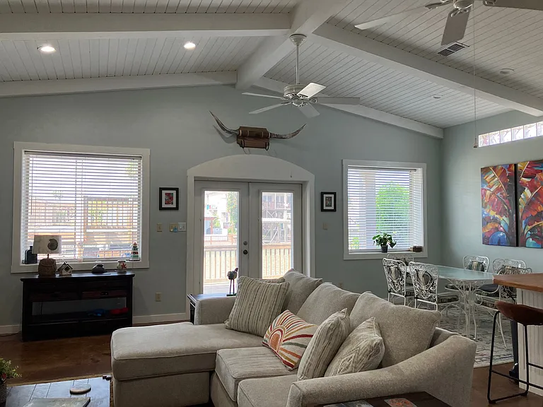 902 Pompano Ave — Photo 11