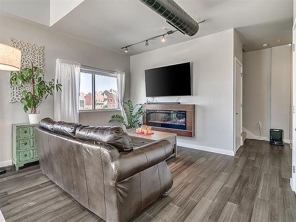 5th image of 1 NE 2nd St APT 326