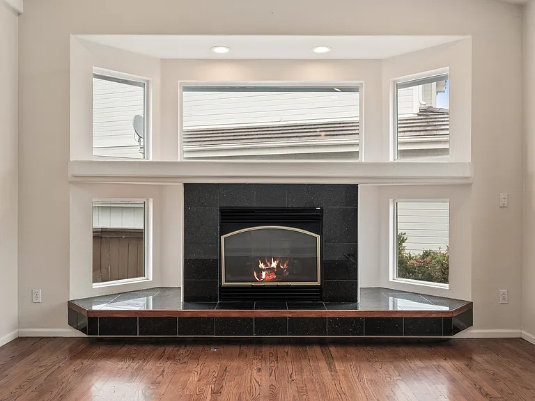 52801 Foxborough Ct — Photo 11