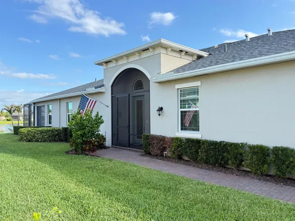 12845 SW Lake Fern Circle, Port St Lucie, FL 34987