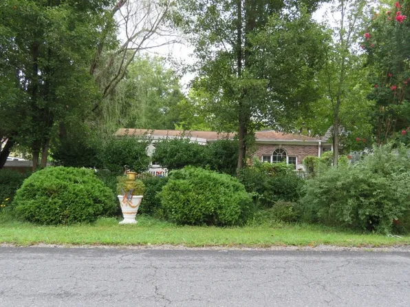 105 Raintree Blvd, Stafford, VA 22556