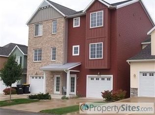 7715 Sofia Dr SW, Byron Center, MI 49315