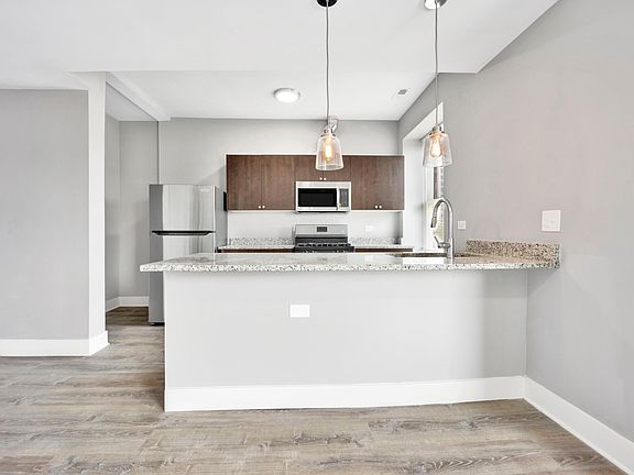 4th image of 5150 S Calumet Ave APT 1S