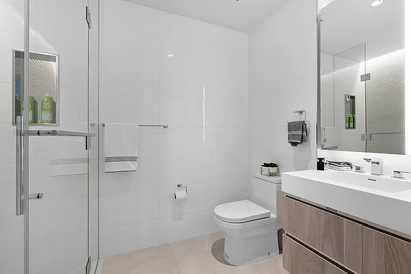 Rented by The Moinian Group | media 5
