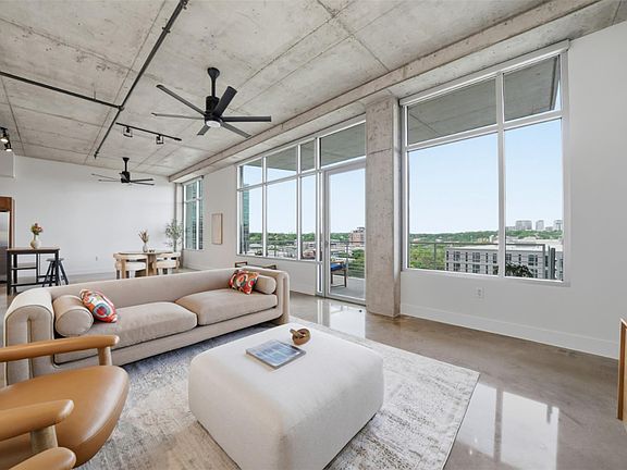 3rd image of 800 W 5th St APT 906