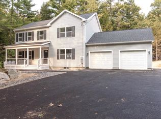 137 Hillcrest Rd, Litchfield, NH 03052