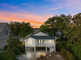 6806 E Yacht Dr, Oak Island, NC 28465