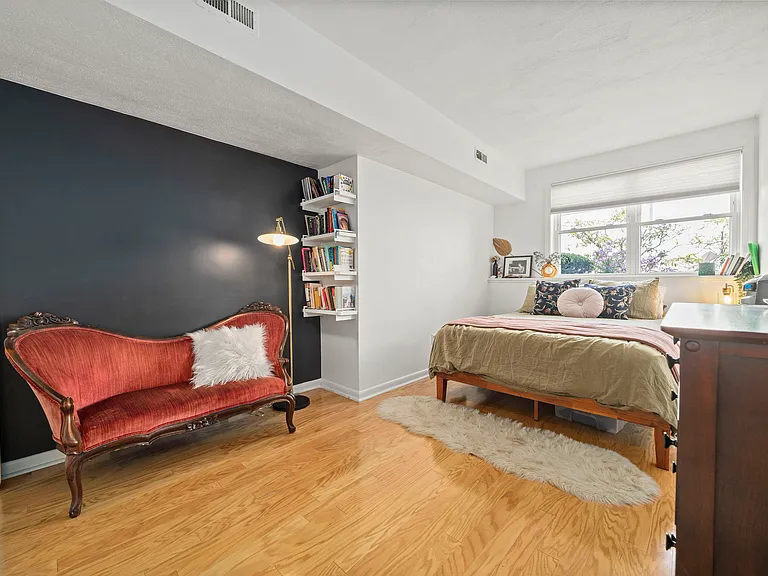 11 Marion St #A — Photo 13