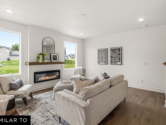 4th image of 3018 9th Ave SW
