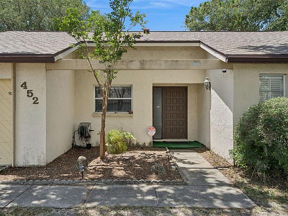 3rd image of 452 Boxwood Ct