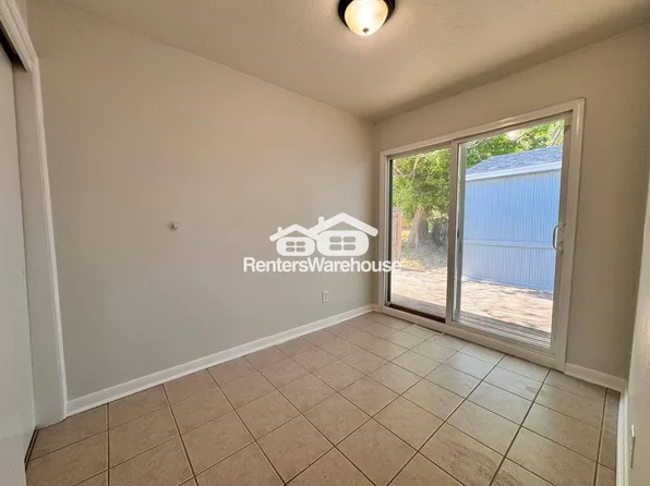 1328 E 28th St, Des Moines, IA 50317
