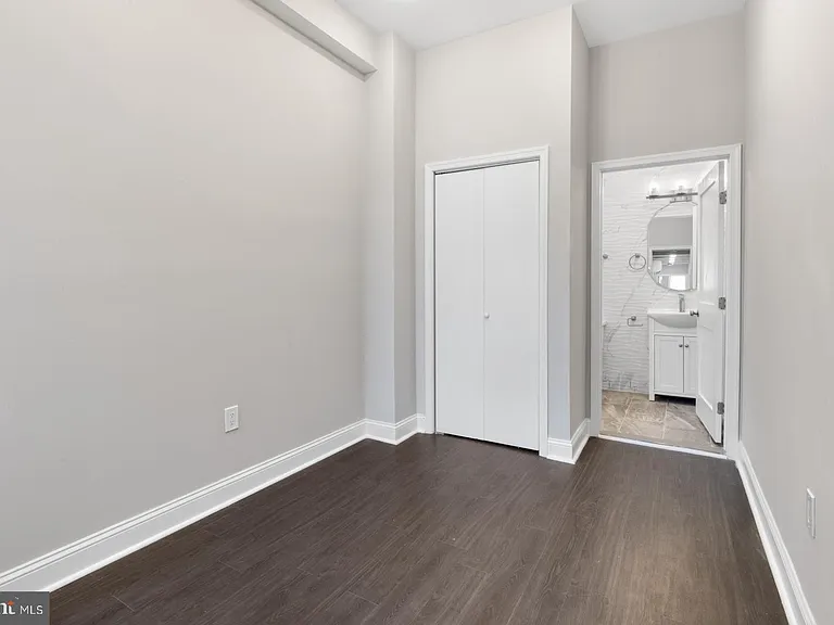 624 N 35th St #3 — Photo 15