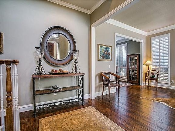 4th image of 1400 Chelsea Cir