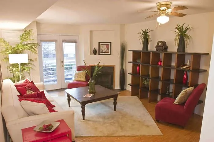 2 bed, 1.5 bath, 950 sqft, $4,200 — Photo 1