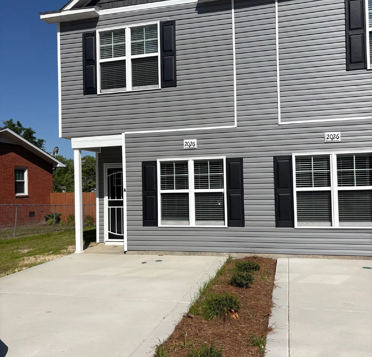 3 bed, 2.5 bath, $1,390 — Photo 2