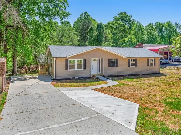 4263 Mecum Rd, Walkertown, NC 27051