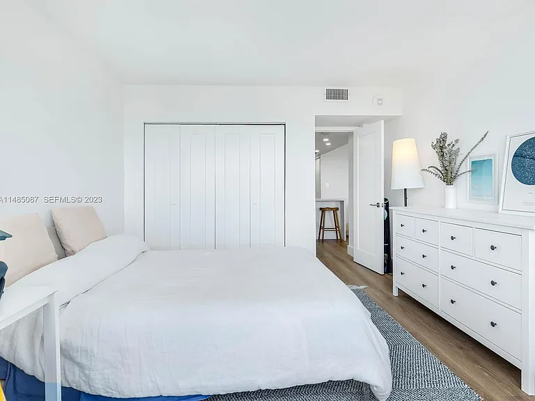 780 NE 69th St #1108 — Photo 19