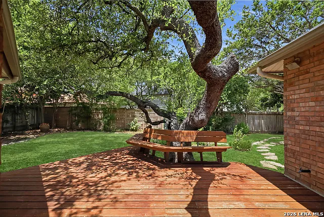 2254 Indian Meadows Dr — Photo 31