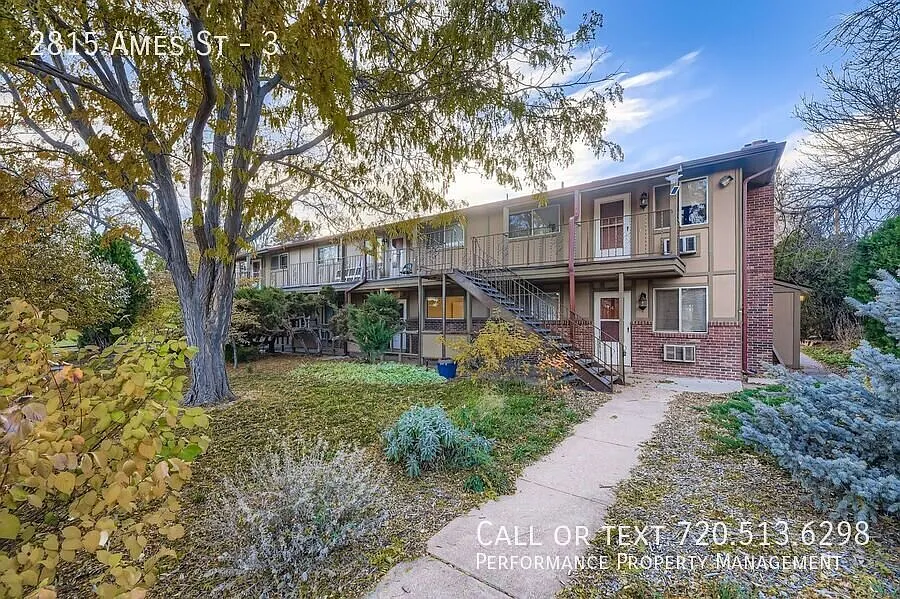 Comfortable 2-Bedroom Apartment in Wheat Ridge — Photo 1