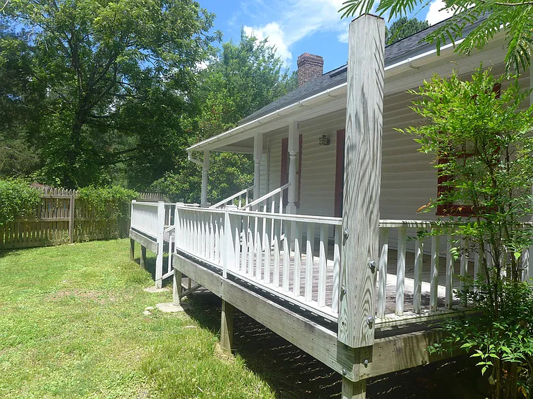 917 Phils Creek Rd — Photo 29