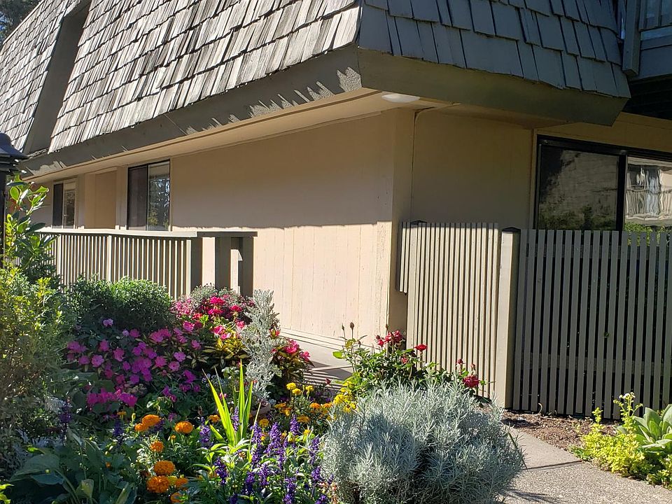 1st image of 1420 153rd Ave NE APT 3811