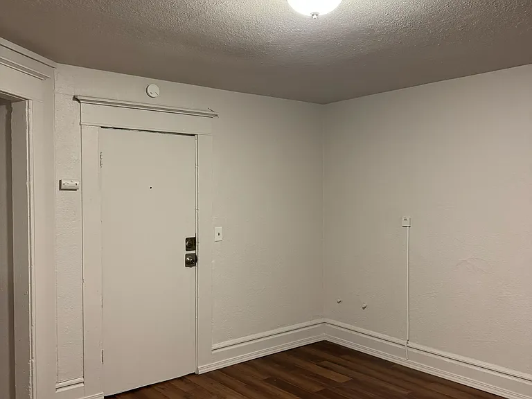 545 N California St #10 — Photo 15