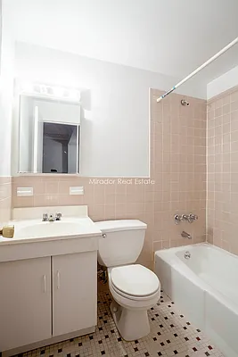 Rented by Mirador Real Estate | media 36