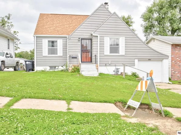 4541 Charles St, Omaha, NE 68132