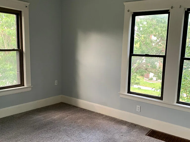 11205 Clifton Blvd — Photo 30