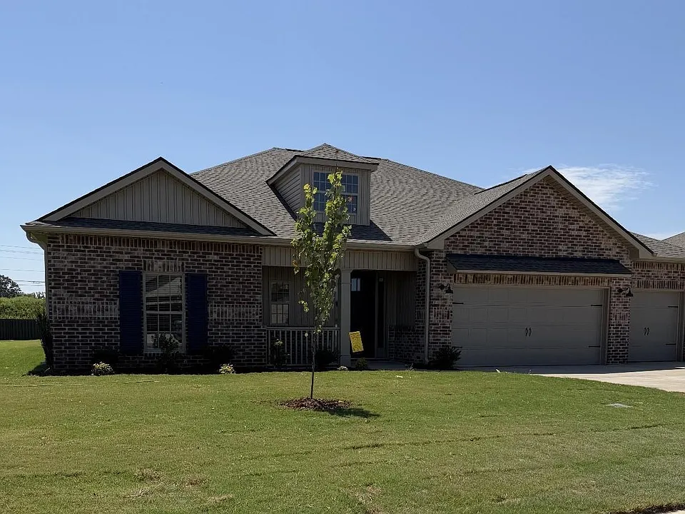 22636 Donahue Dr